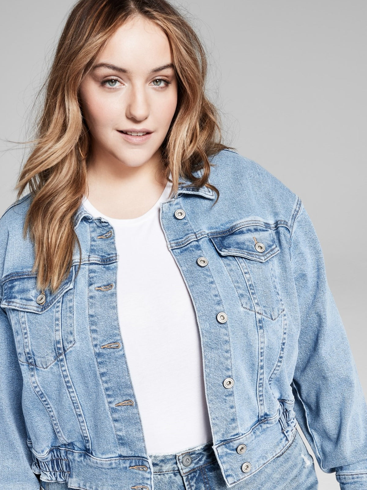 Image for Women's Ruched Back Washed Denim Jacket,Light Blue