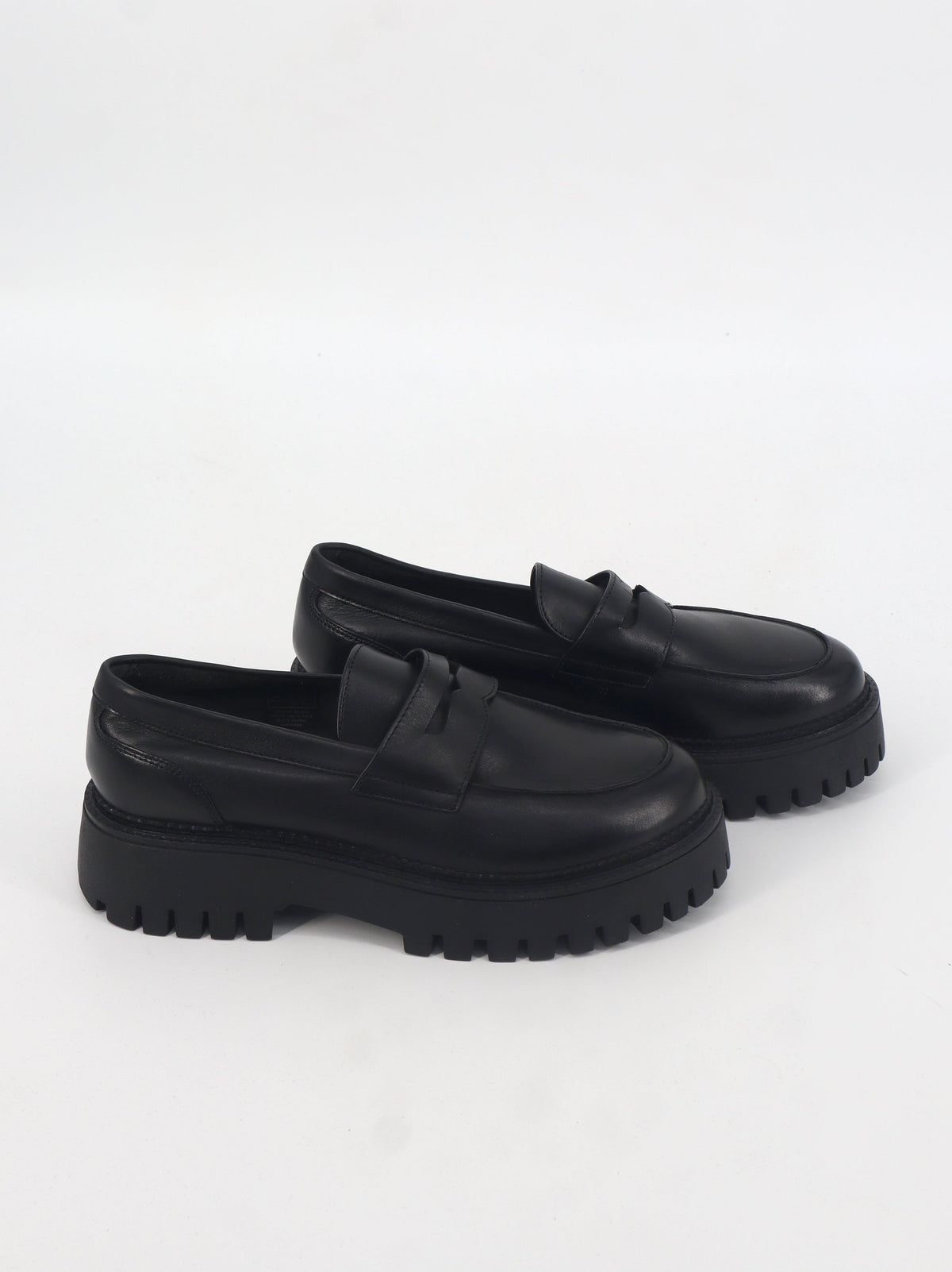 Image for Women's Plain Leather Moccasin,Black