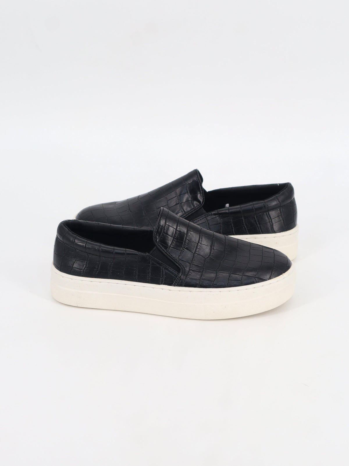 Image for Women's Textured Leather Flat Shoes,Black