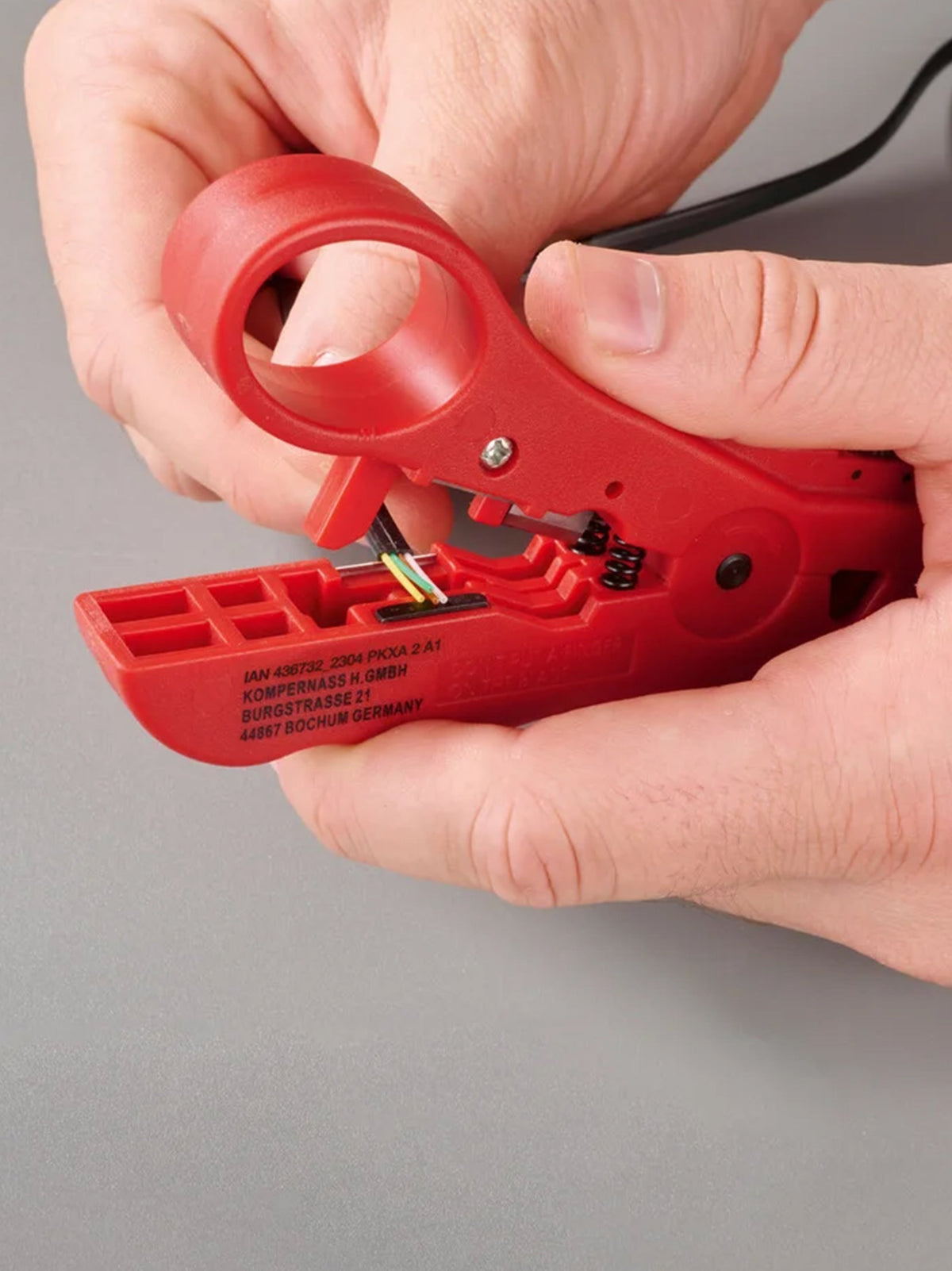 Coaxial Stripping Tool
