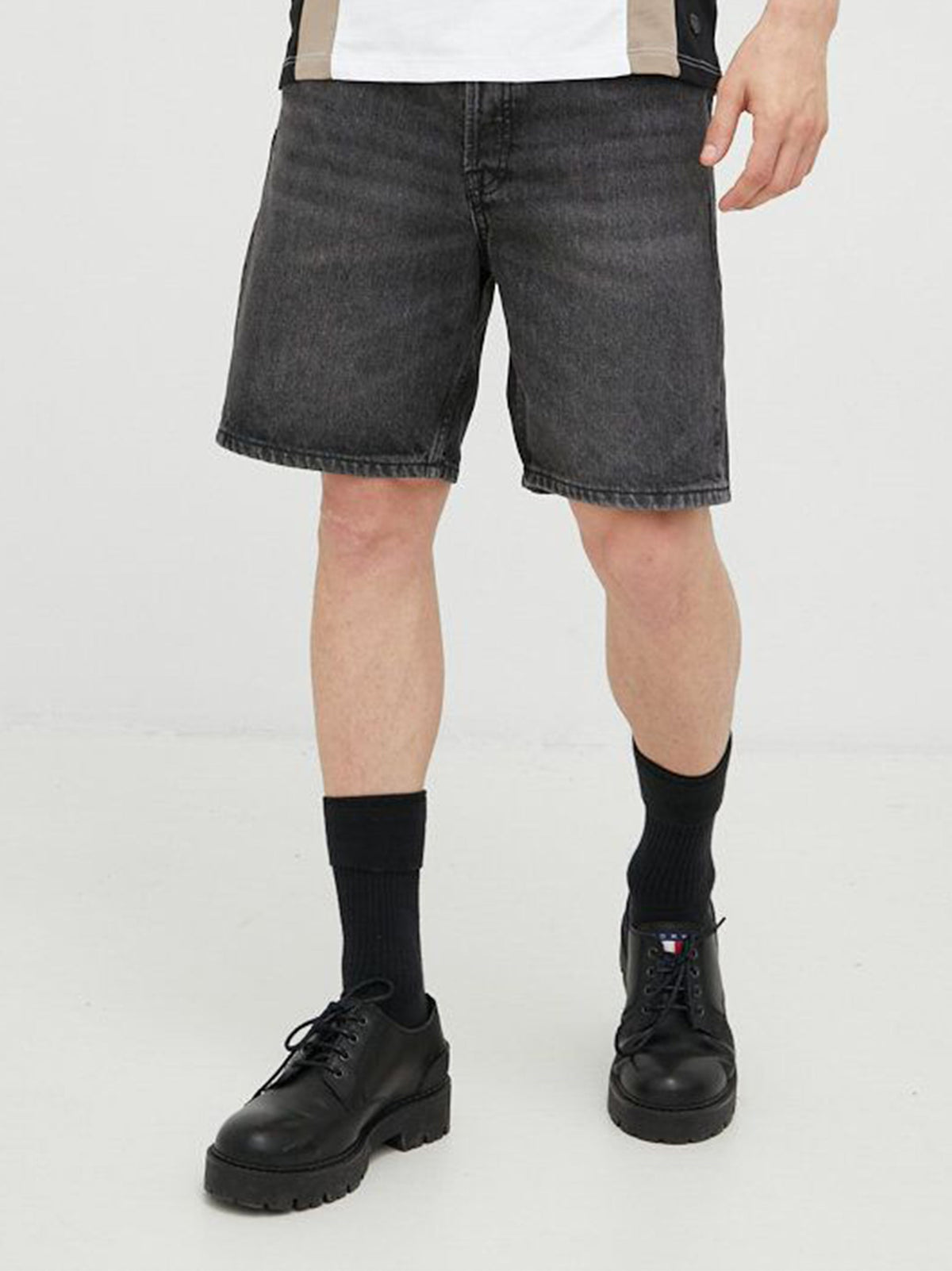 Image for Men's Washed Denim Short,Dark Grey