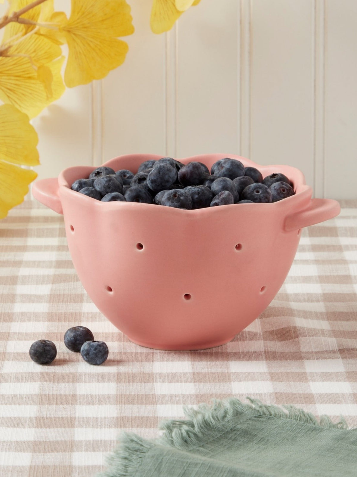 Scalloped Berry Basket